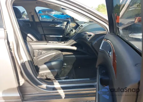 2016 Lincoln Mkz z USA, uszkodzony, nr VIN 3LN6L2GK9GR601143